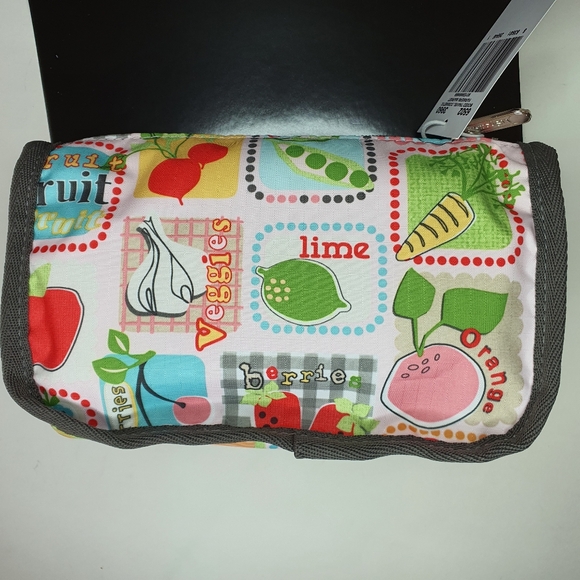Lesportsac Boxed Travel Cosmetic Bag NWT - plus FREE GIFT - Picture 2 of 4
